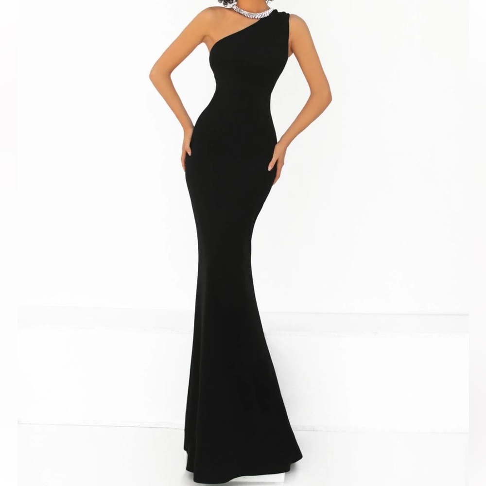 Tarik Ediz Black Gown 51015